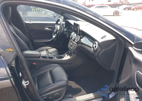 2016 Mercedes-Benz Cla 250 4Matic z USA, uszkodzony, nr VIN WDDSJ4GB9GN364926